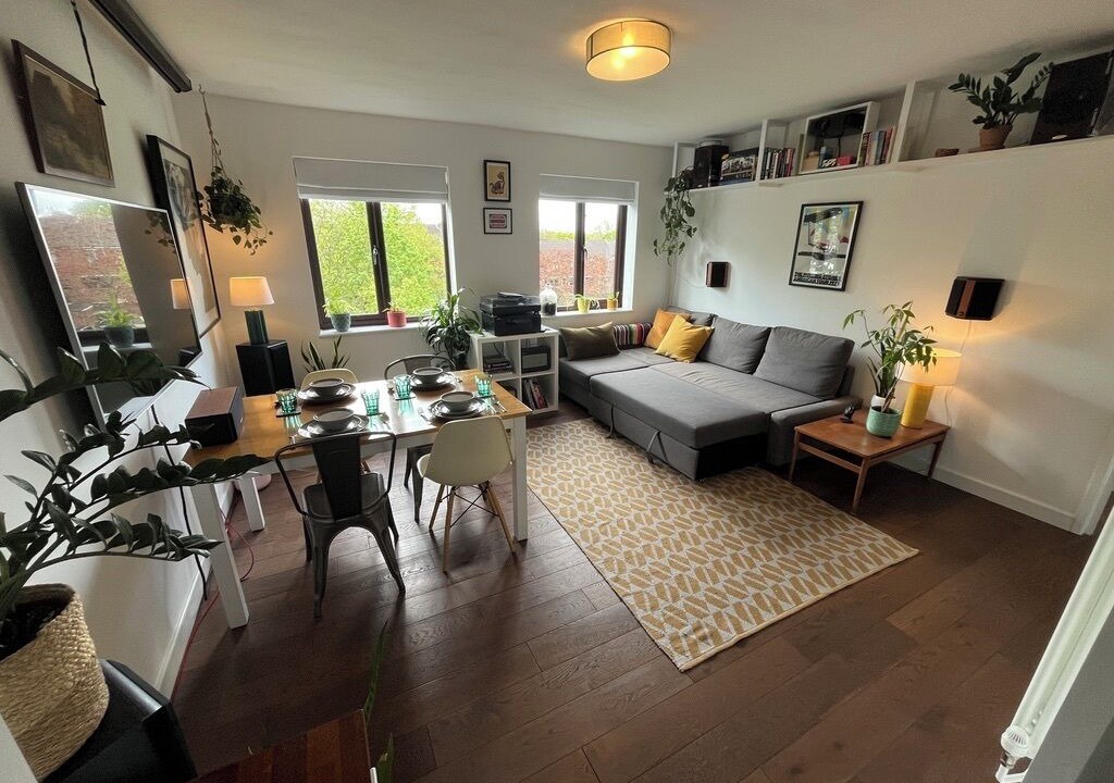 Photo of Livingroom in Lee