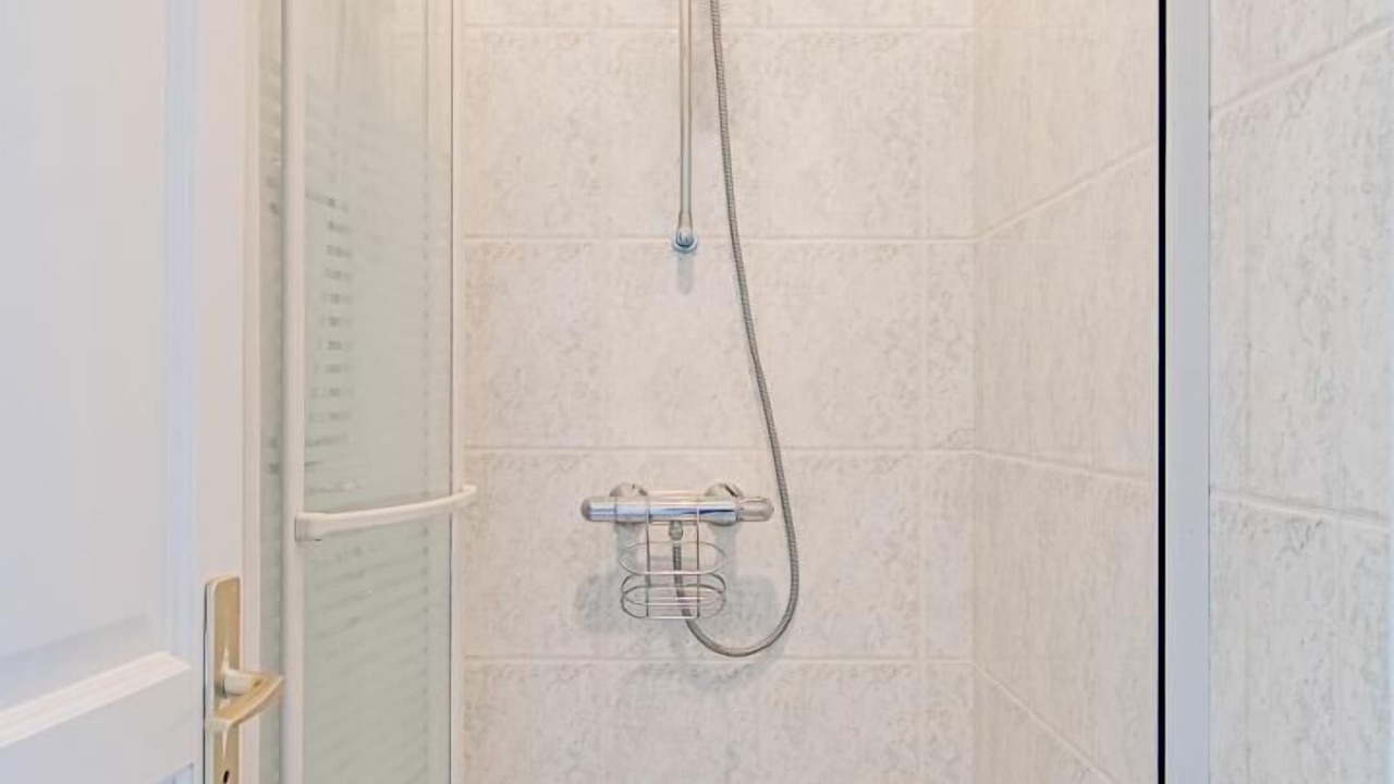 Photo of Bathroom in Saint-Remy