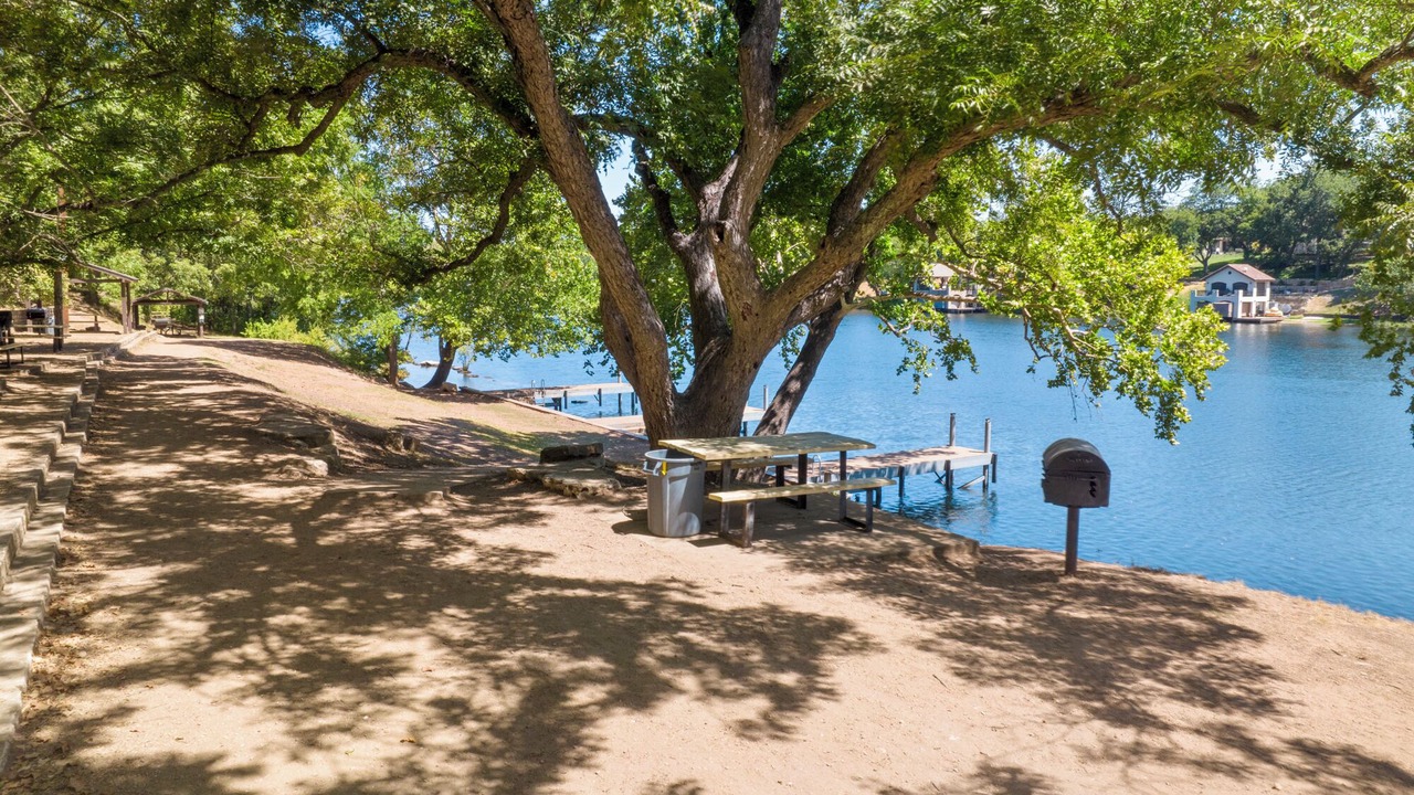 Photo of Outdoor in Apache Shores