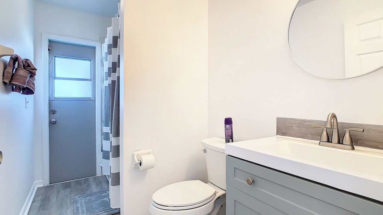 Photo of Bathroom in Crescent Lakes