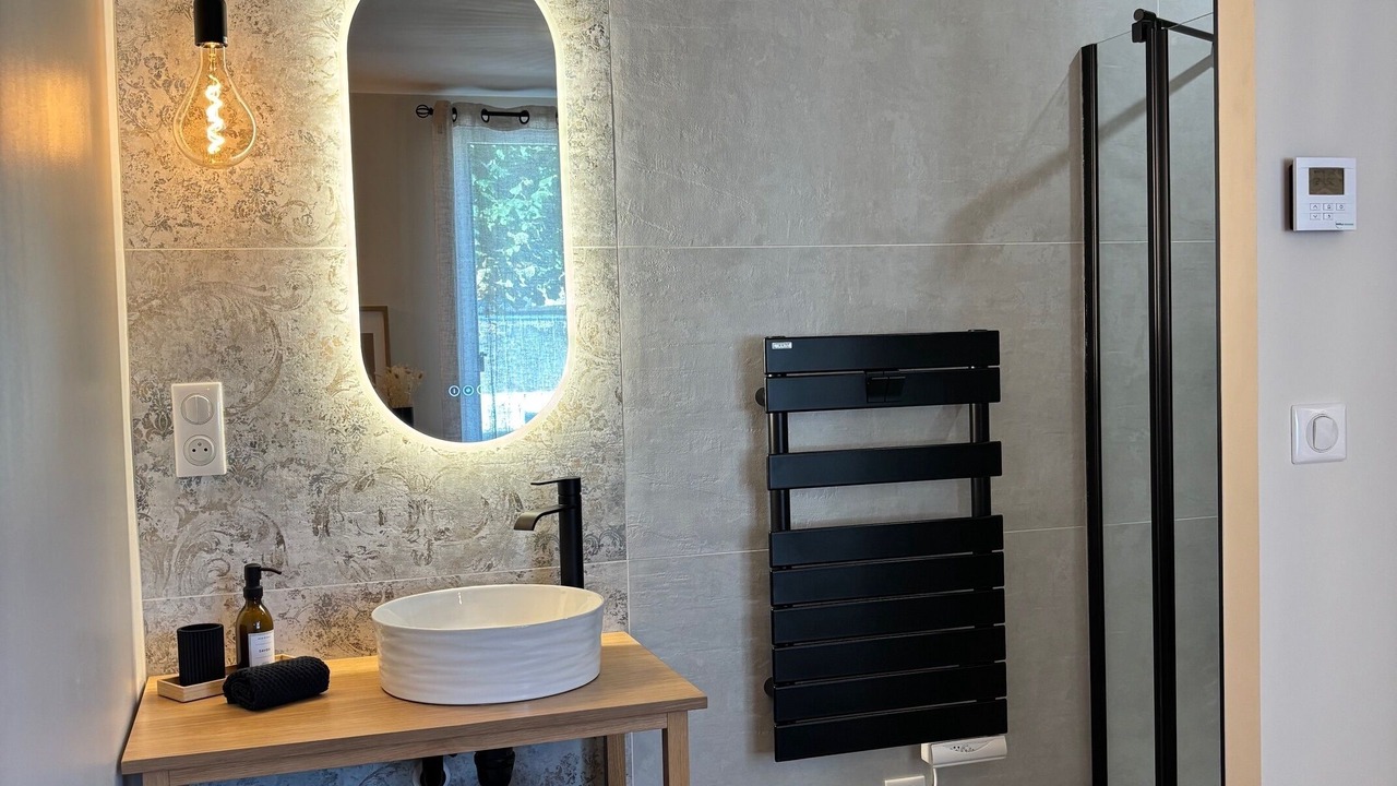 Photo of Bathroom in Amboise