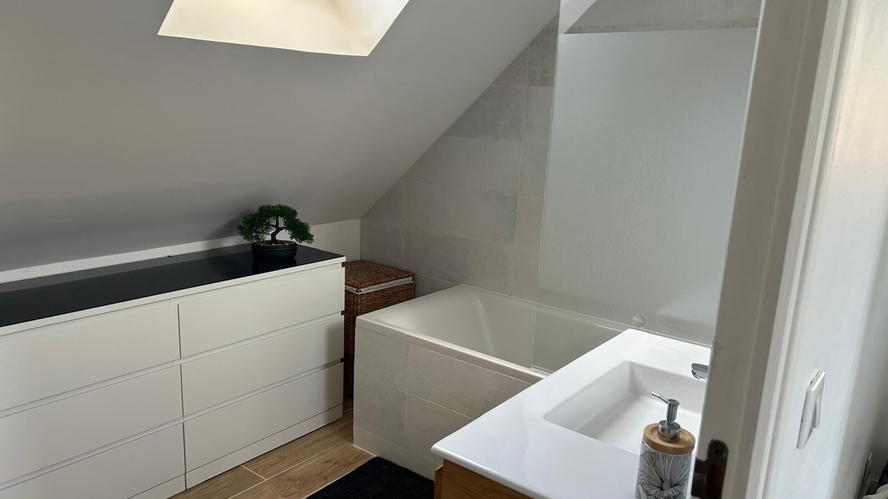 Photo of Bathroom in Apremont