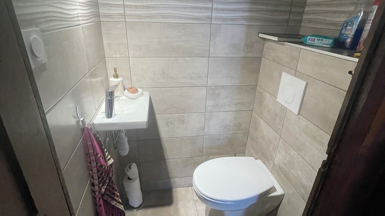 Photo of Bathroom in Sauveterre-de-Rouergue