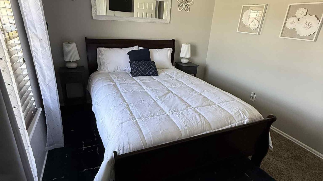 Photo of Bedroom in Lawton