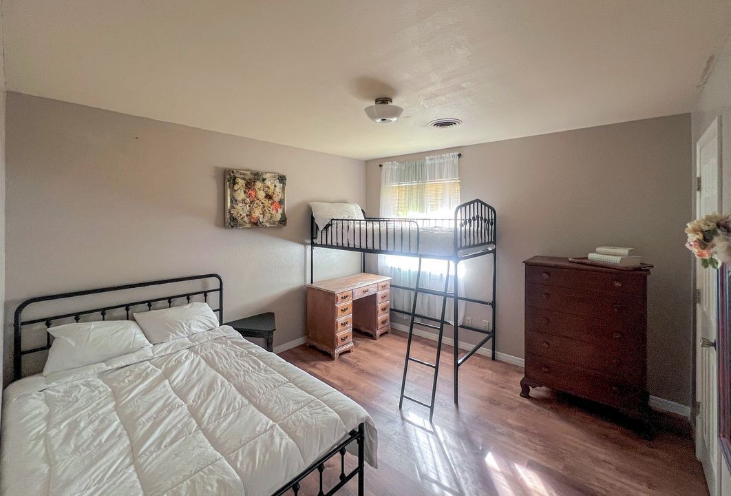 Photo of Bedroom in Roswell