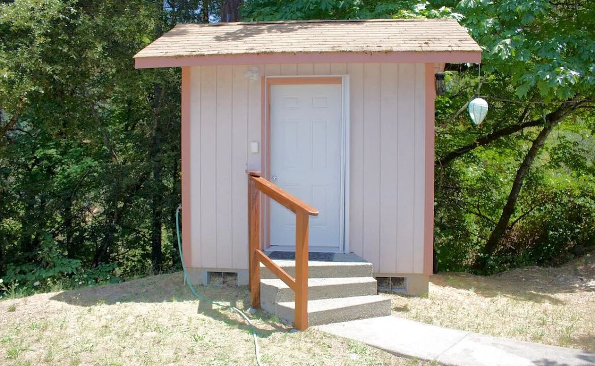 Photo of Bathroom in Salyer