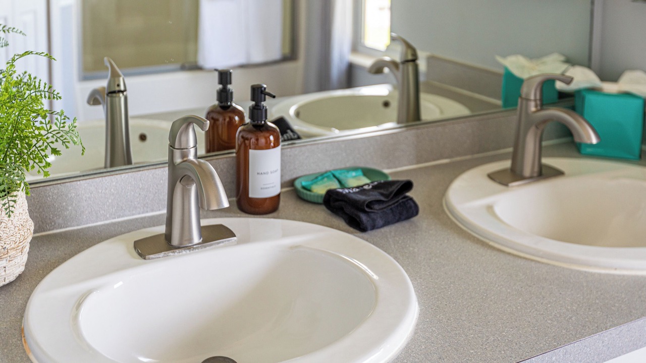 Photo of Bathroom in Jacarandas