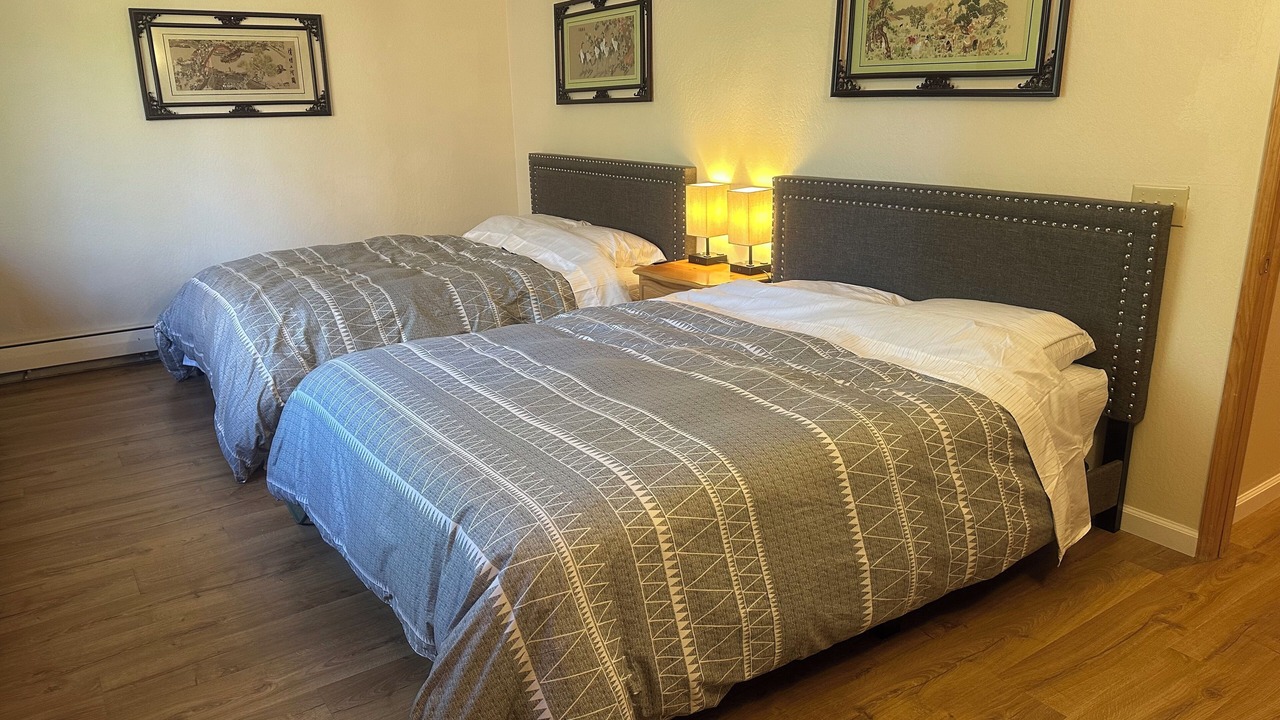 Photo of Bedroom in Round Hill Village