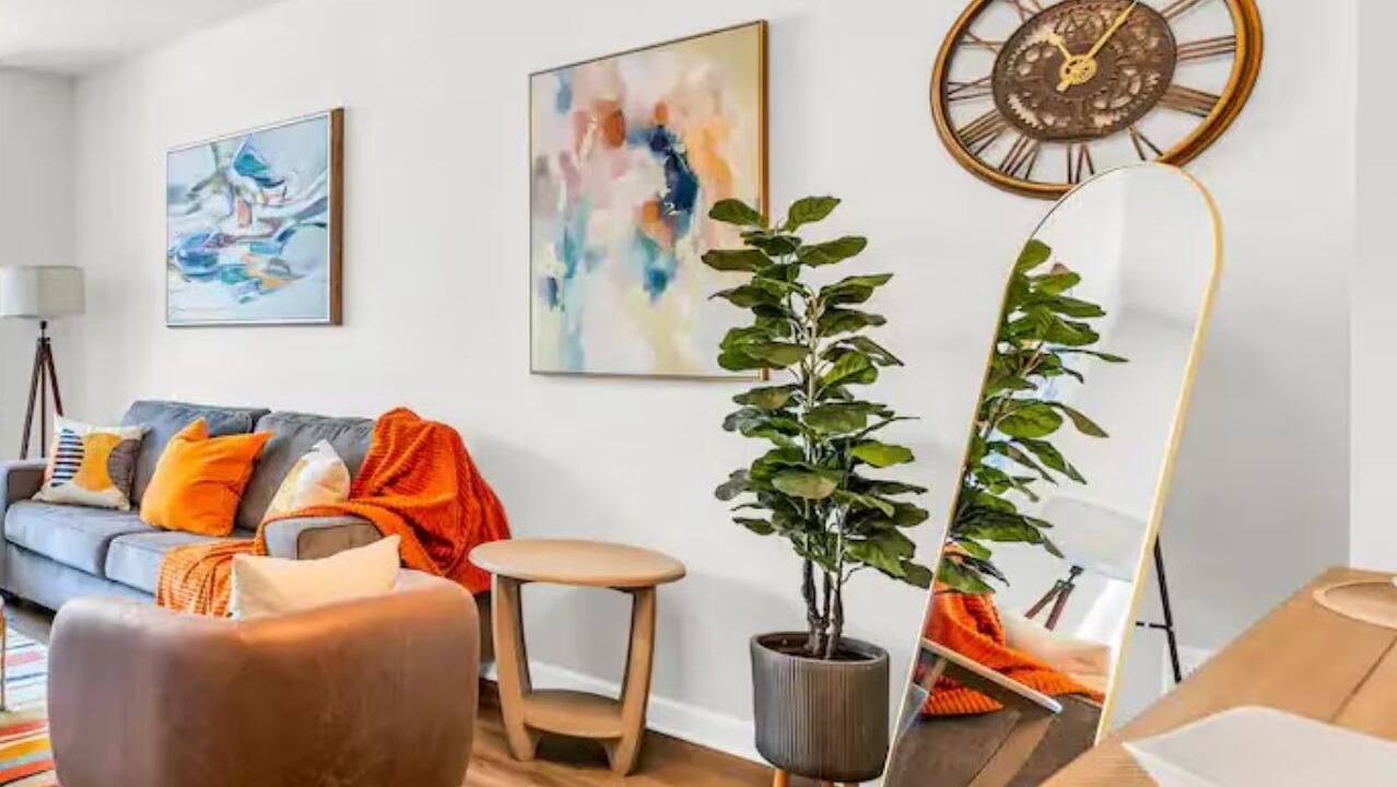 Photo of Livingroom in Channel District