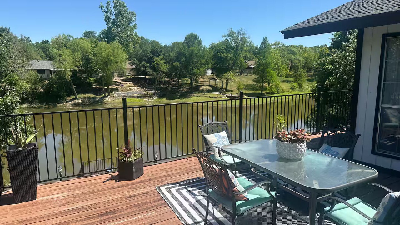 Photo of Outdoor in Windsor Hills