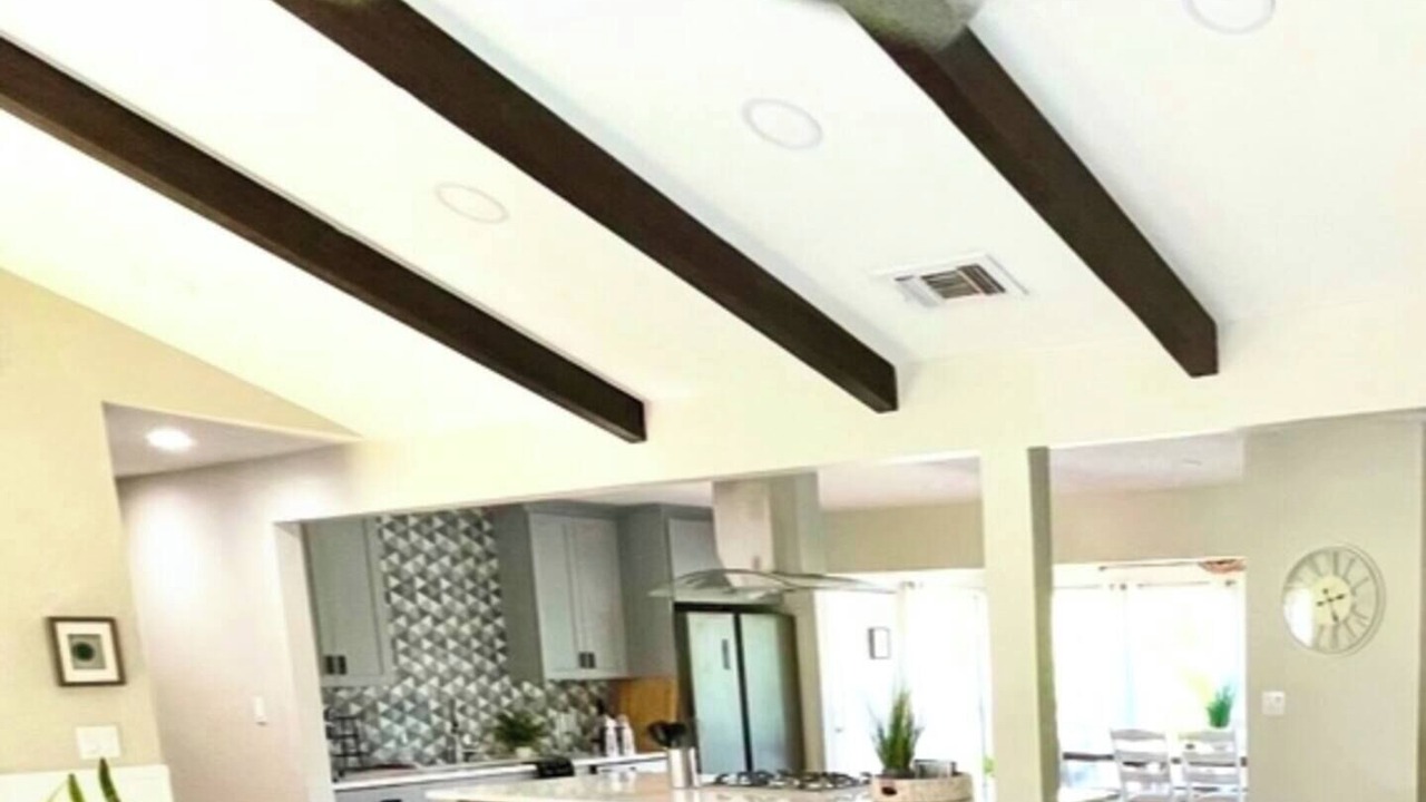 Photo of Livingroom in Windsor Hills