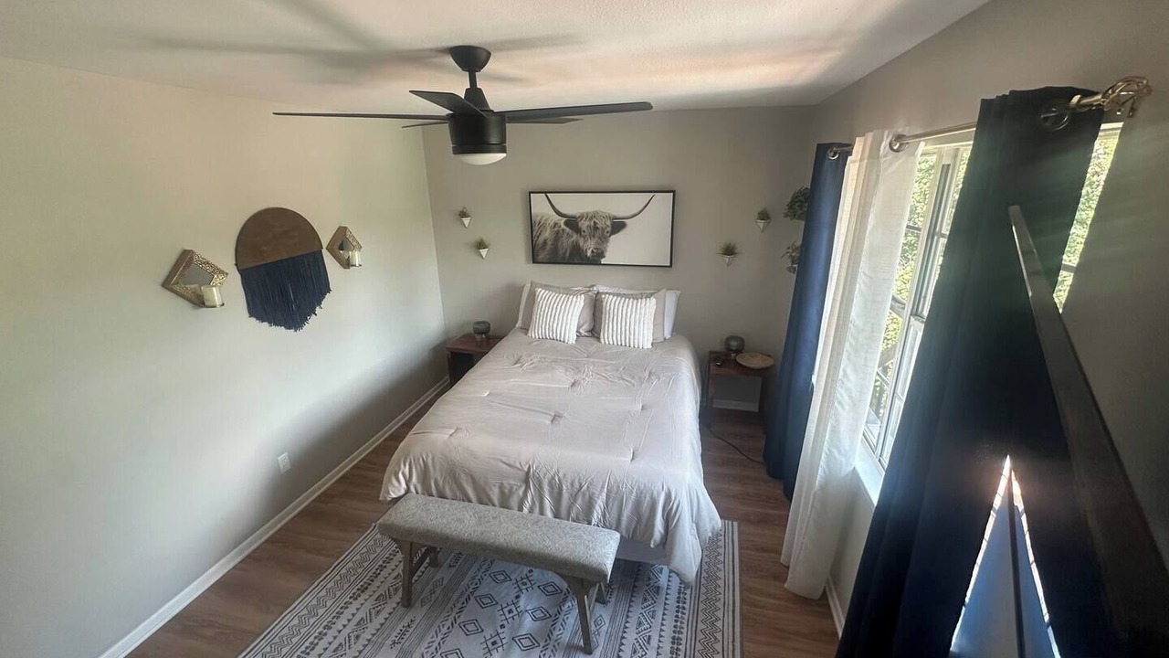 Photo of Bedroom in Windsor Hills