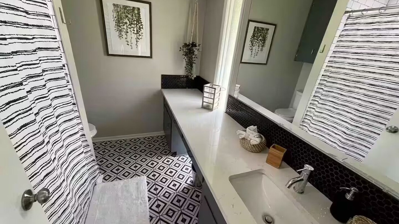 Photo of Bathroom in Windsor Hills