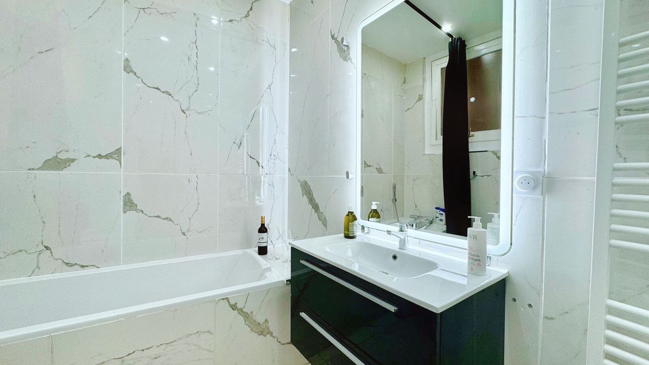 Photo of Bathroom in Saint - Aubin - Dupuy