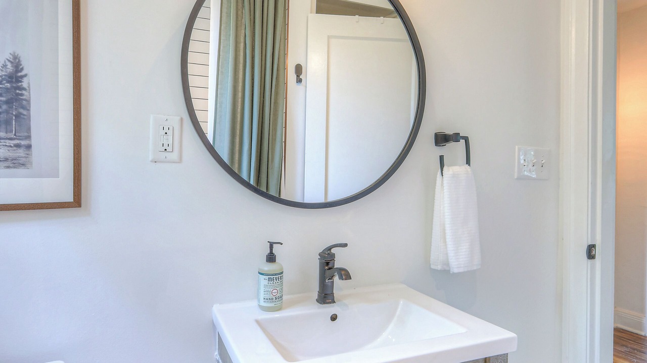 Photo of Bathroom in Inglewood