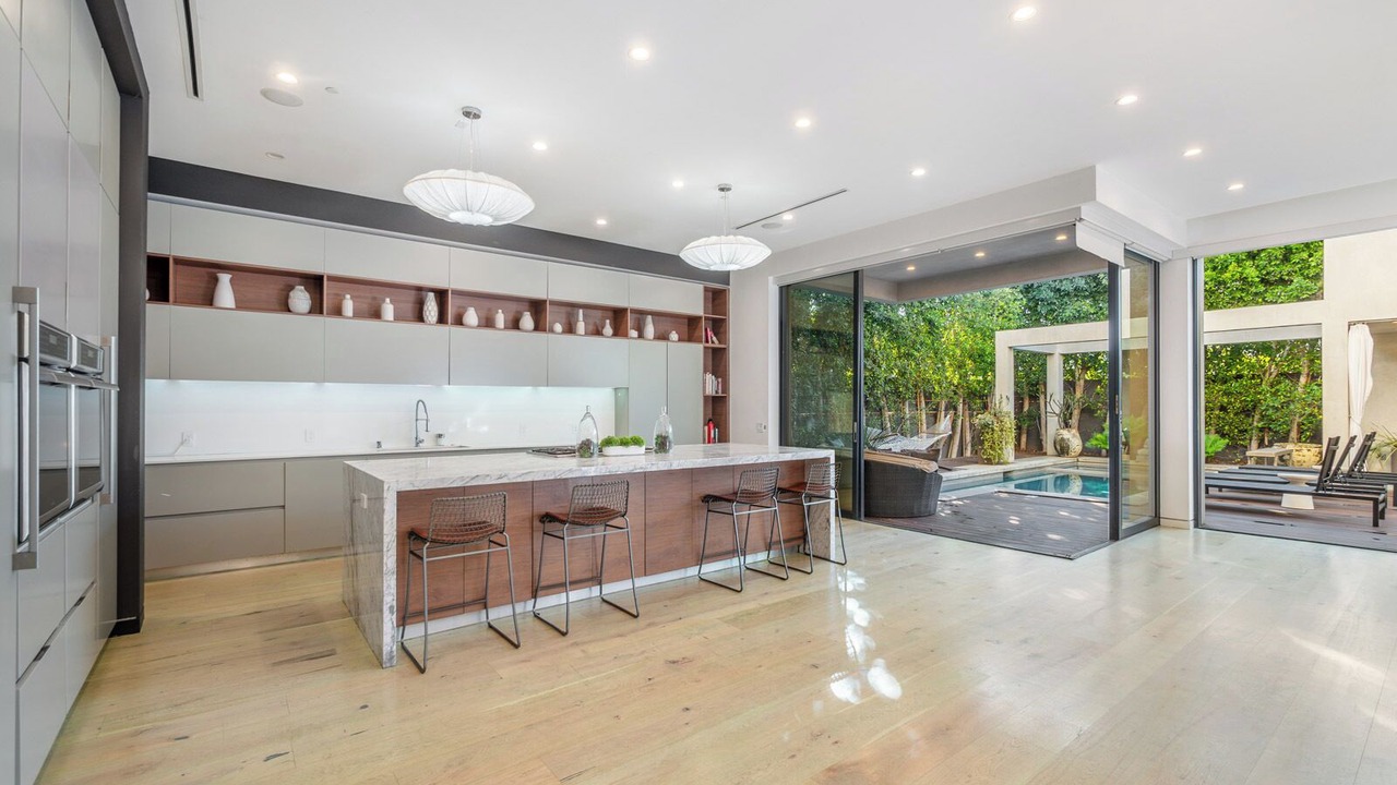 Photo of Kitchen in Greater Wilshire - Hancock Park