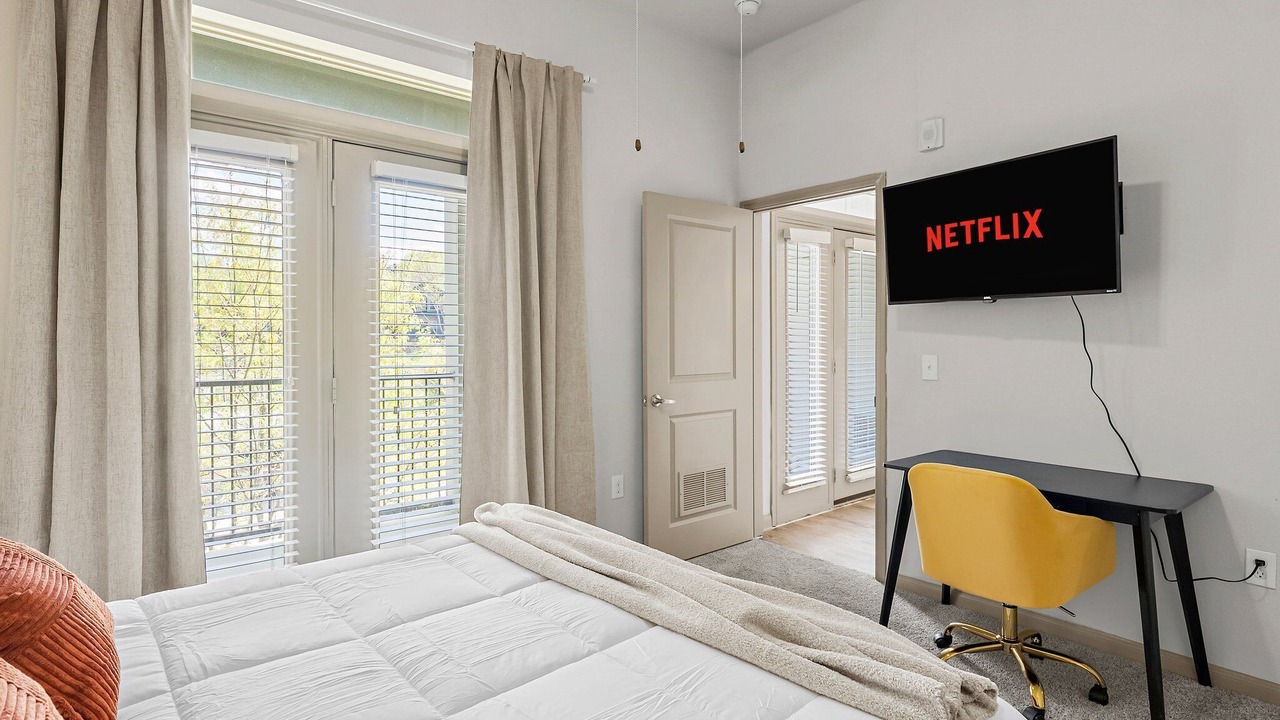 Photo of Bedroom in Montopolis