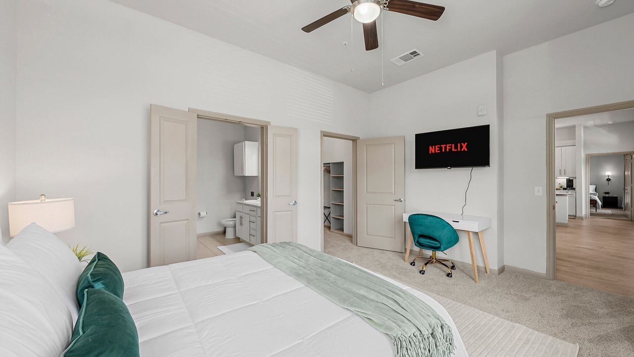 Photo of Bedroom in Montopolis
