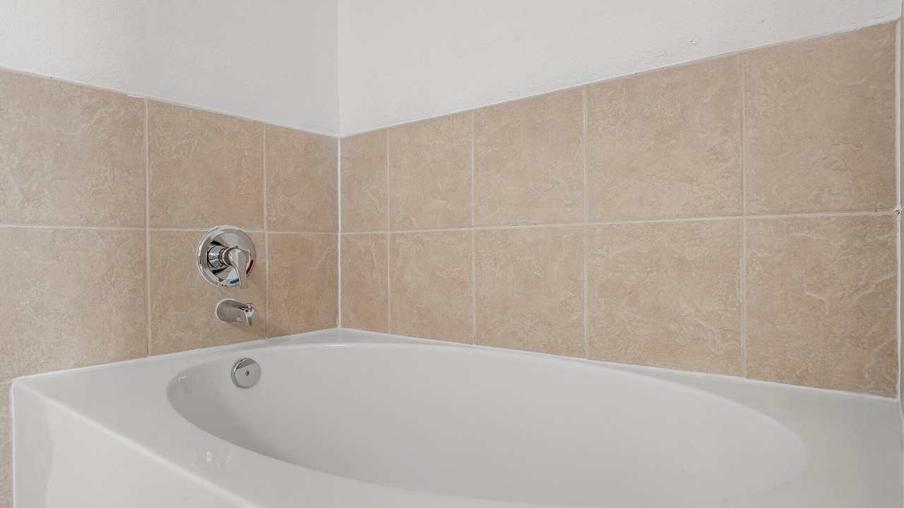 Photo of Bathroom in Montopolis