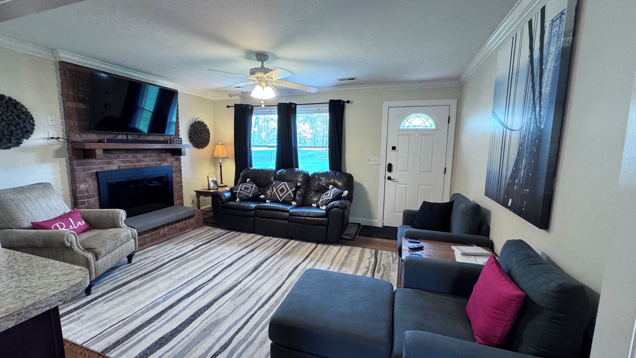 Photo of Livingroom in Kernersville
