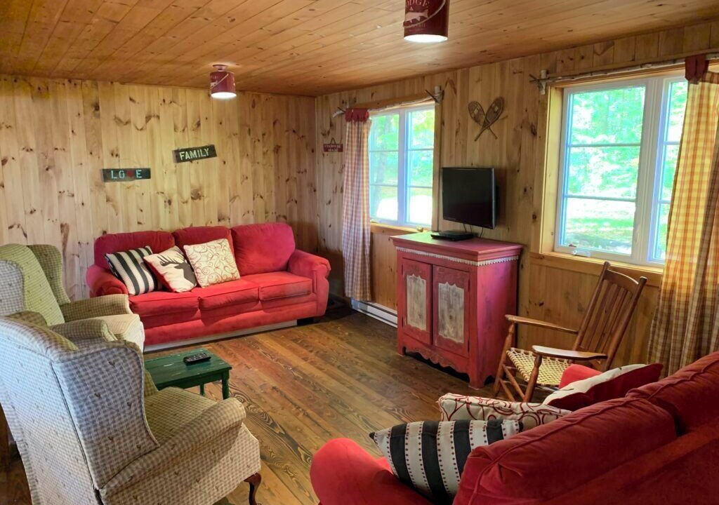 Photo of Livingroom in Ellenburg Depot