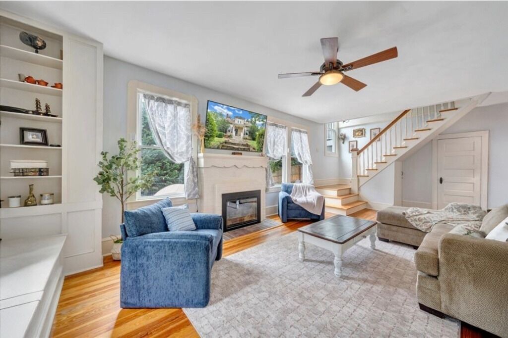 Photo of Livingroom in Salem