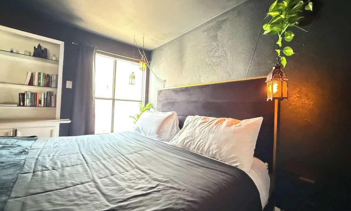 Photo of Bedroom in Turtle Creek