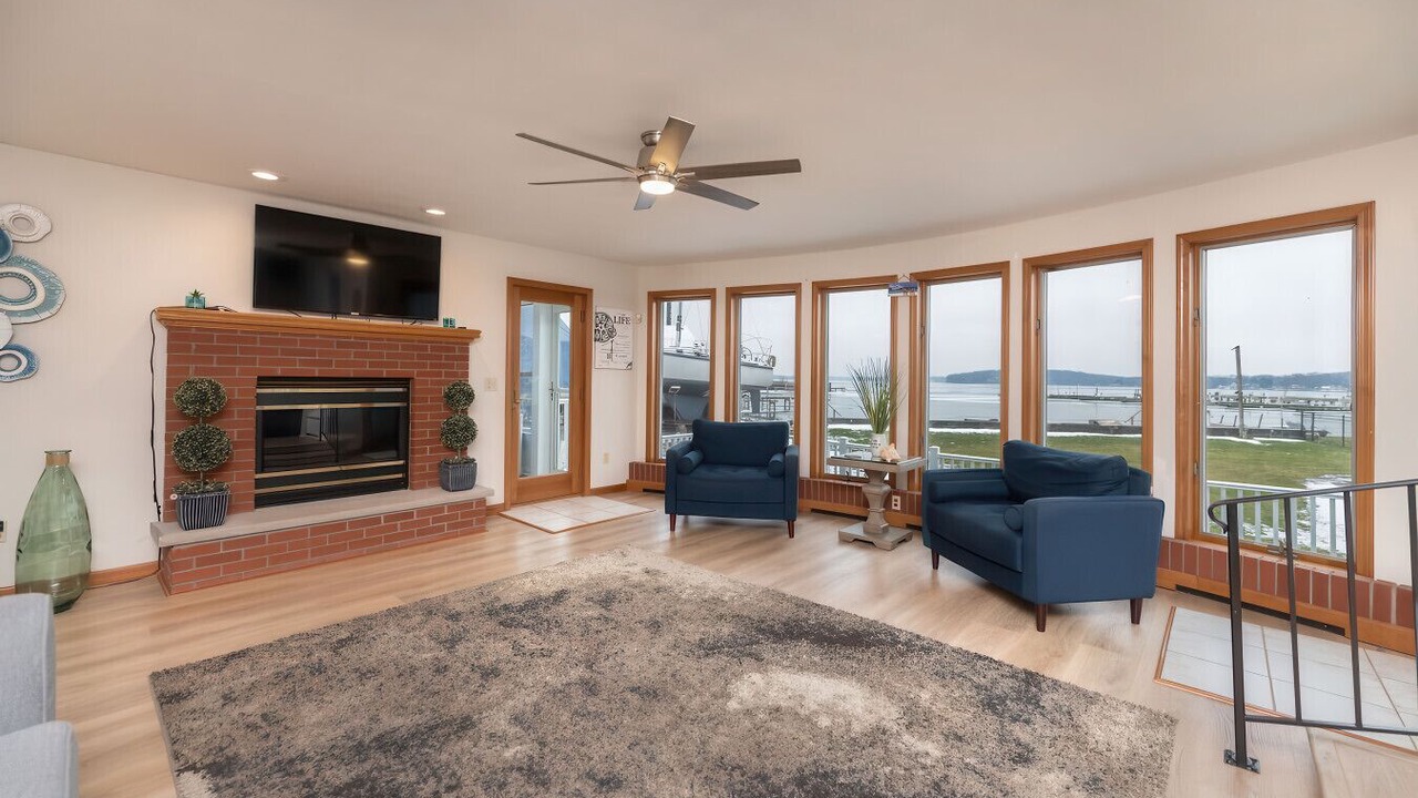 Photo of Livingroom in Sodus Point