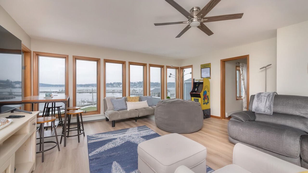 Photo of Livingroom in Sodus Point