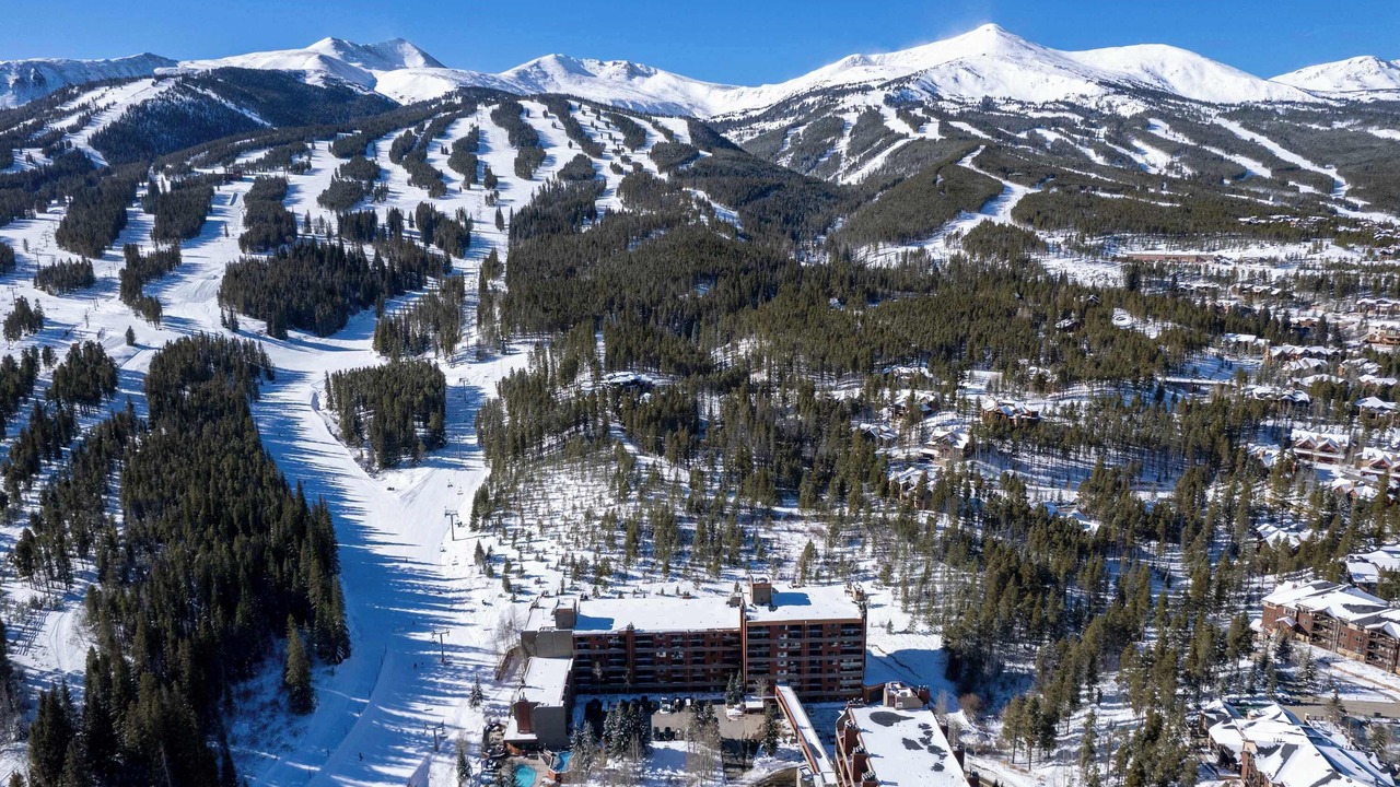 Photo of Outdoor in Peak 9
