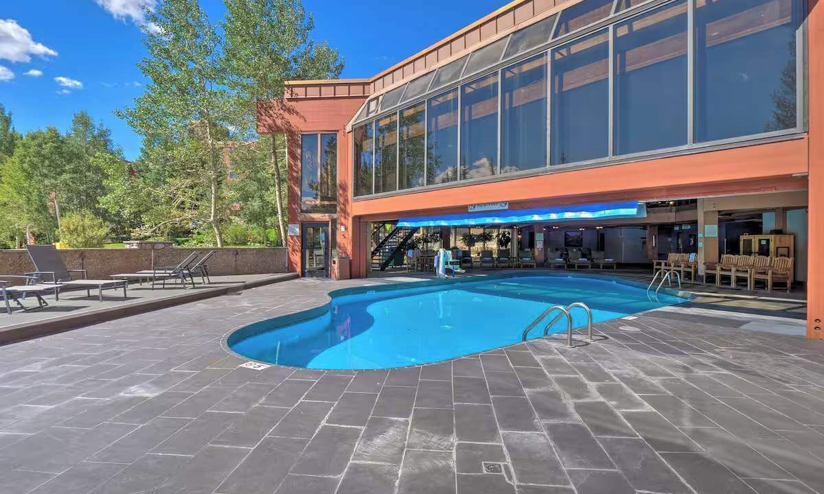 Photo of Outdoor in Peak 9