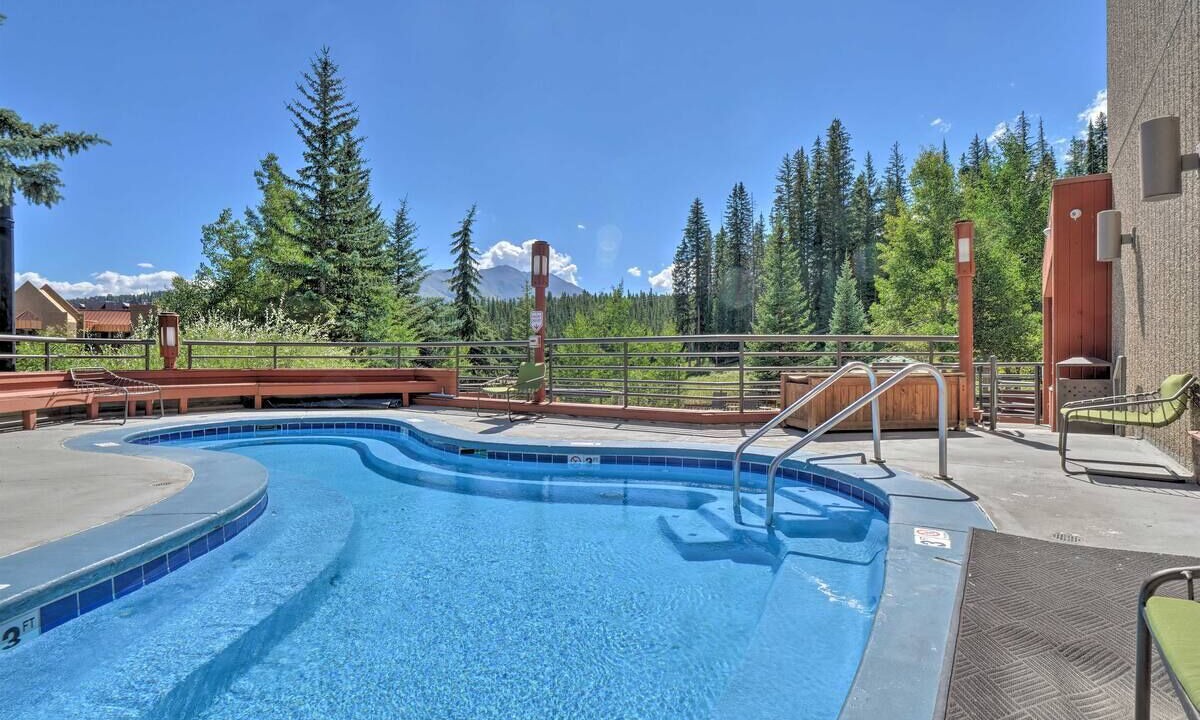 Photo of Outdoor in Peak 9