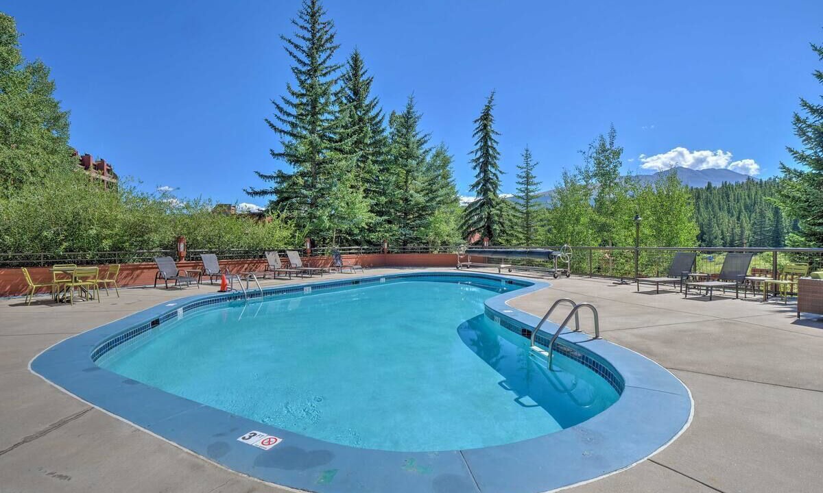 Photo of Outdoor in Peak 9