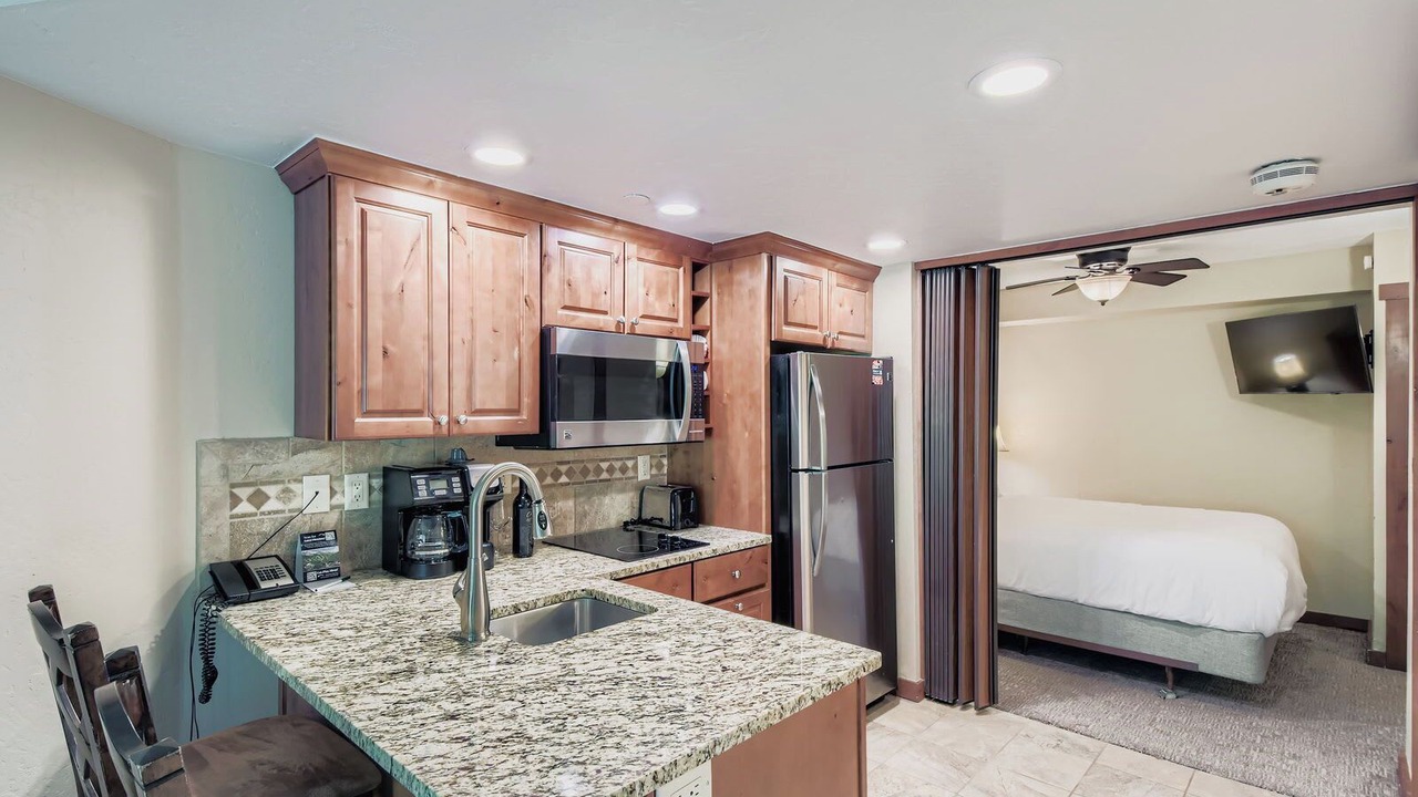 Photo of Bedroom in Peak 9