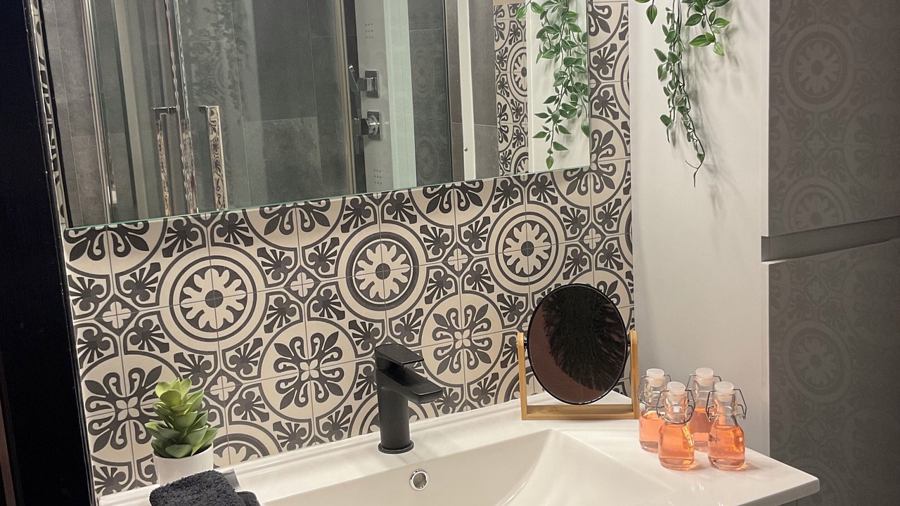 Photo of Bathroom in Epernay