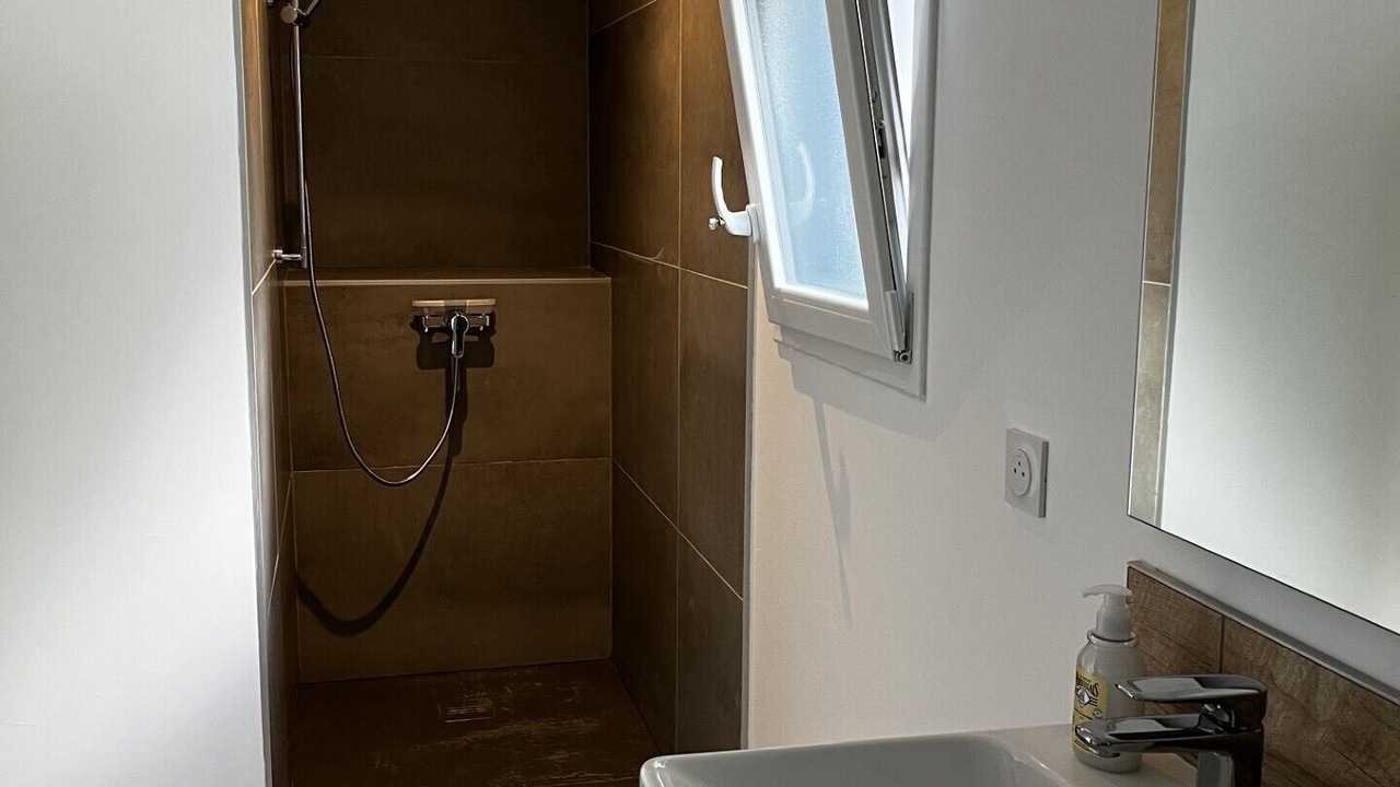 Photo of Bathroom in Sautron