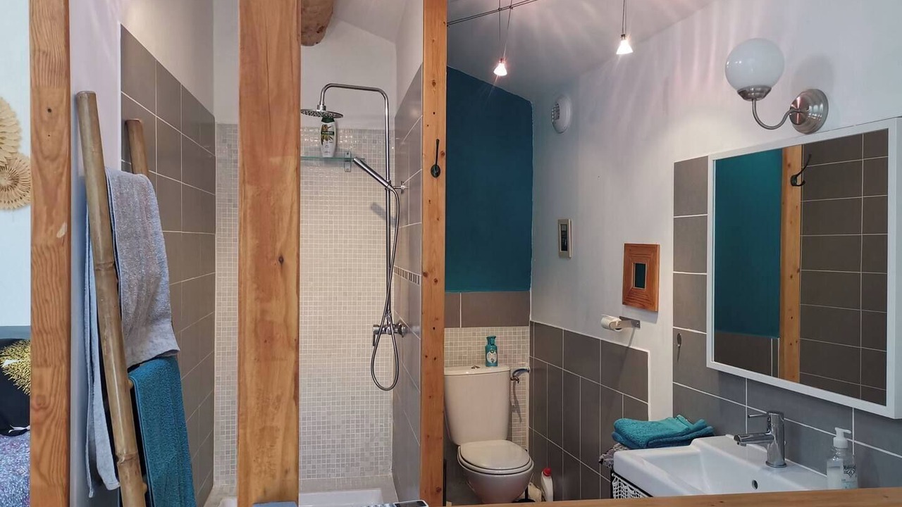 Photo of Bathroom in Lablachere