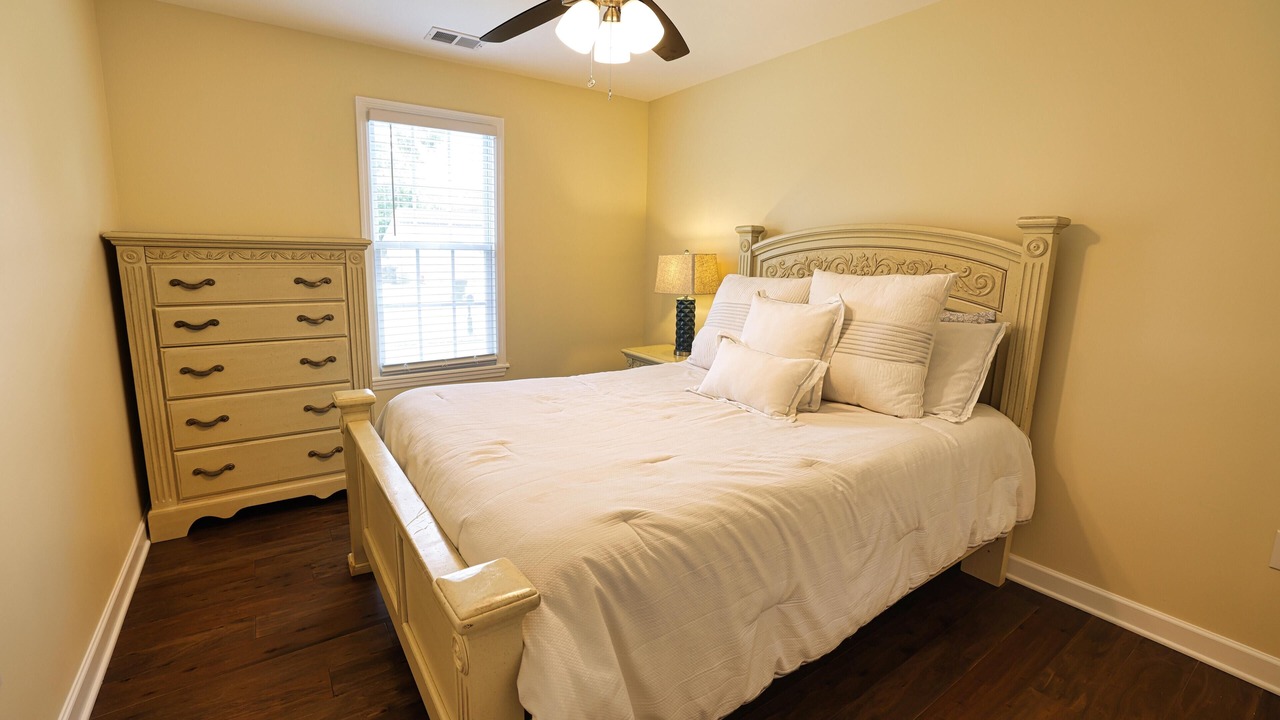 Photo of Bedroom in Summerville