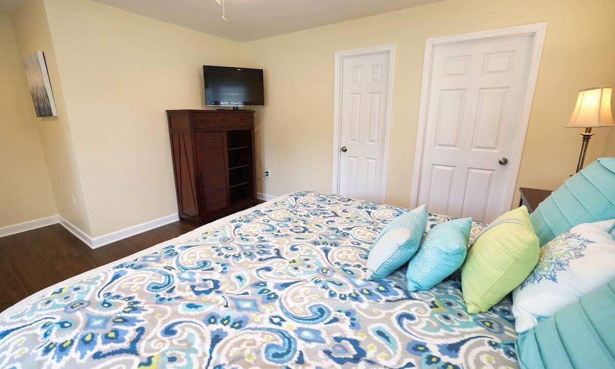 Photo of Bedroom in Summerville