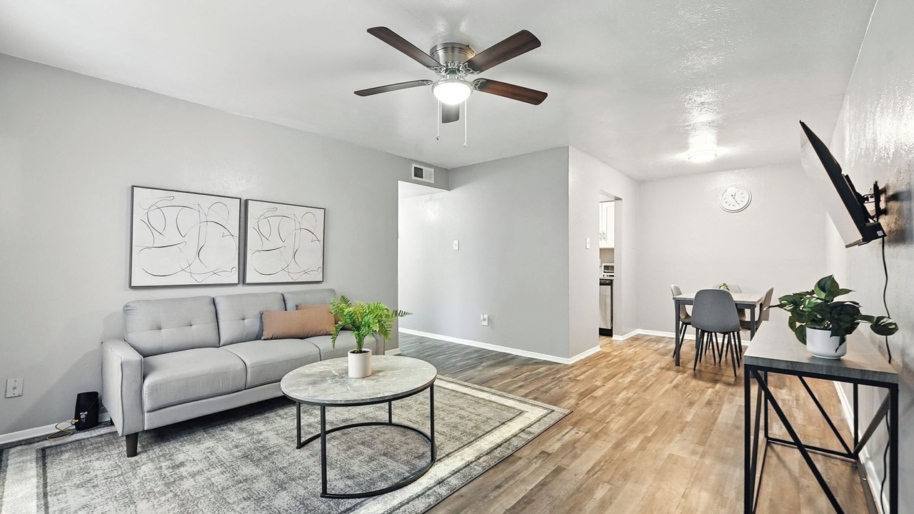 Photo of Livingroom in Southridge