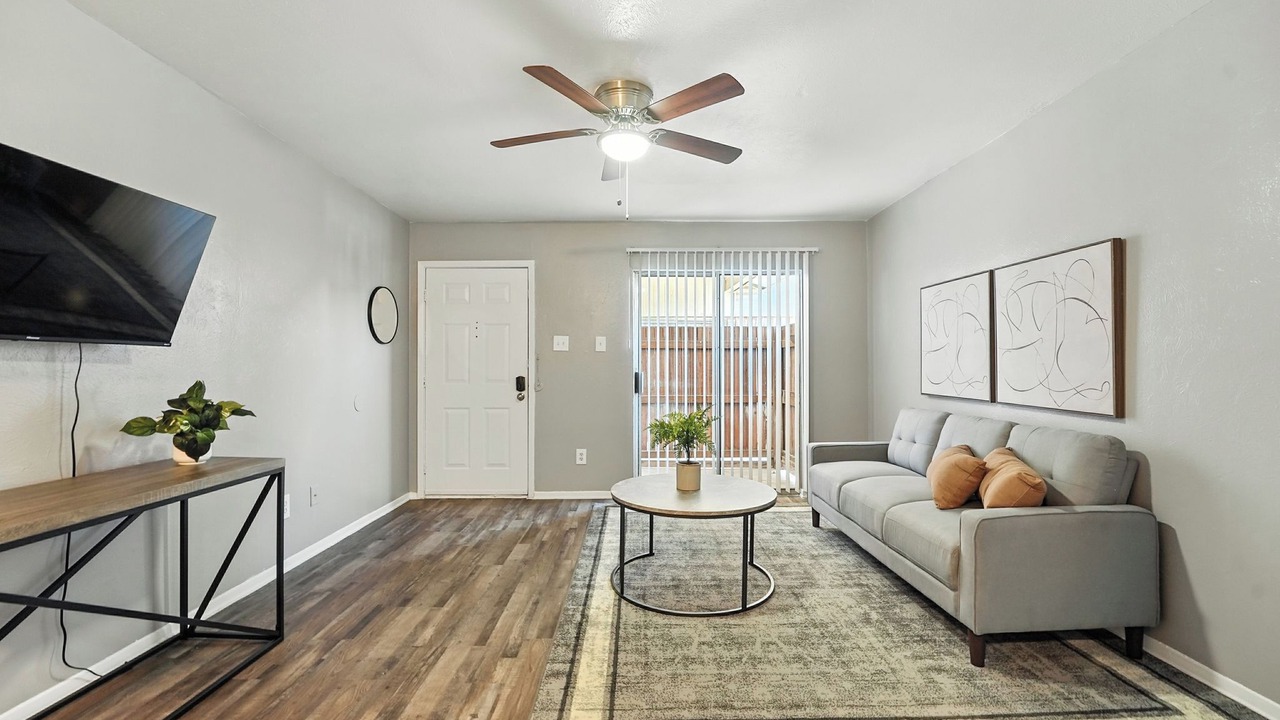Photo of Livingroom in Southridge