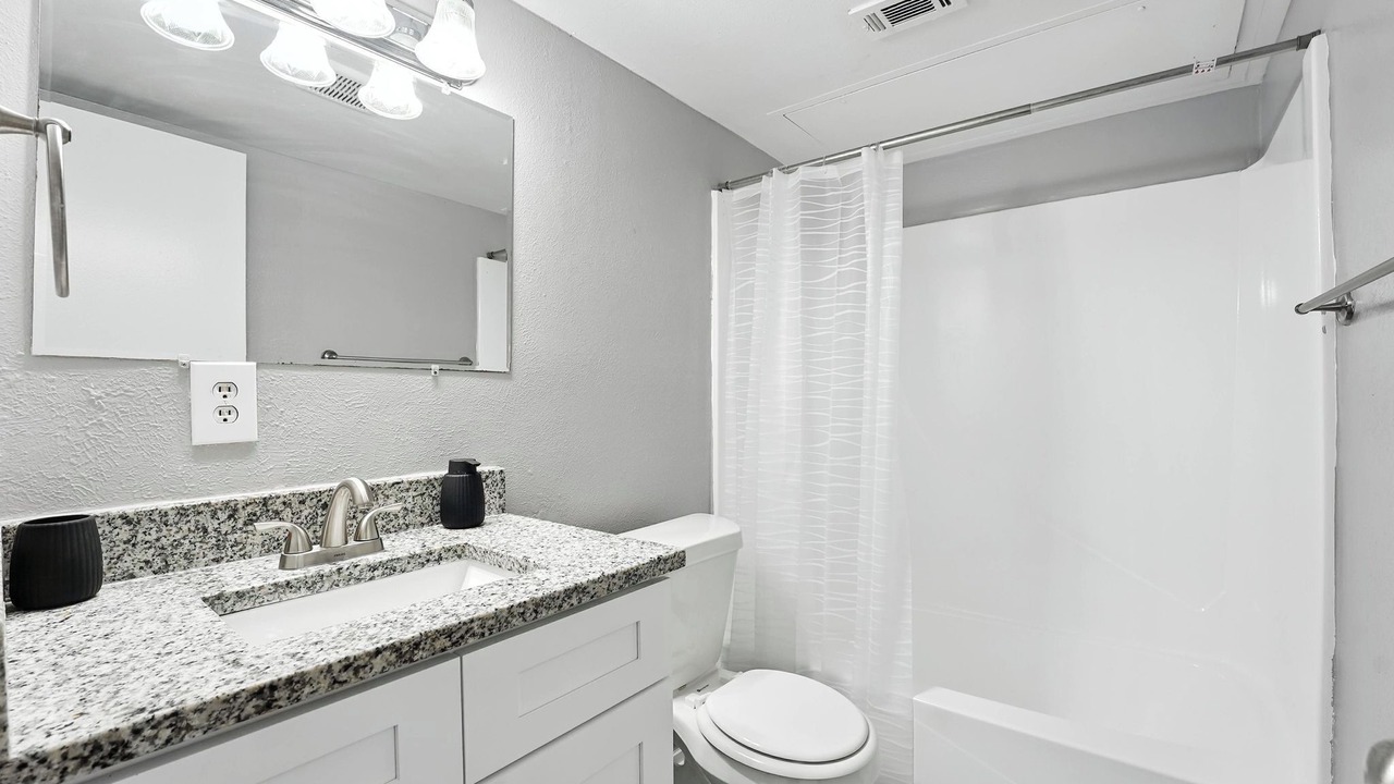 Photo of Bathroom in Southridge