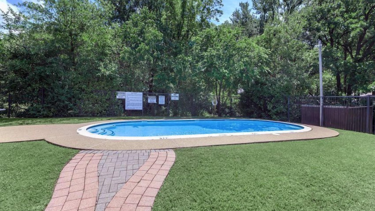 Photo of Outdoor in Southridge