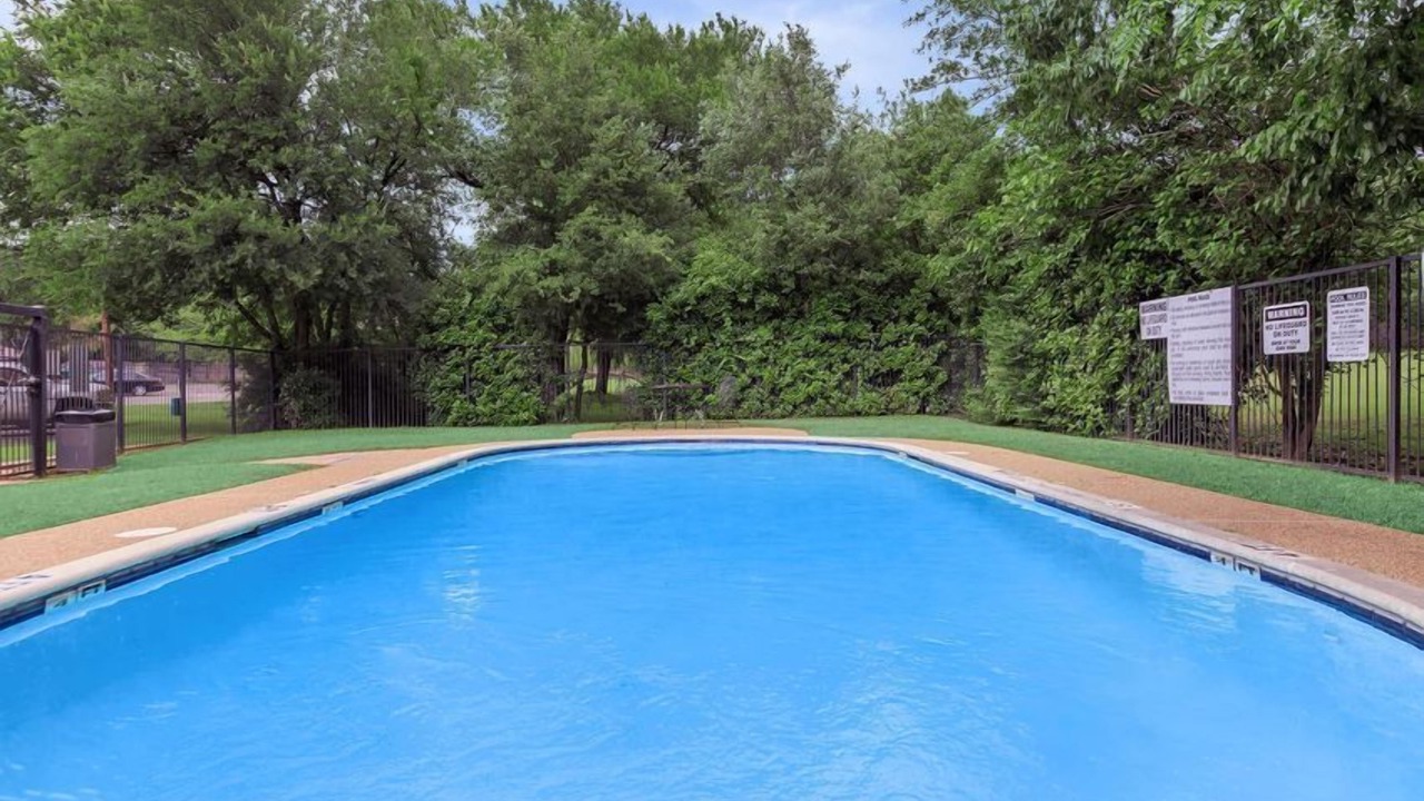 Photo of Outdoor in Southridge