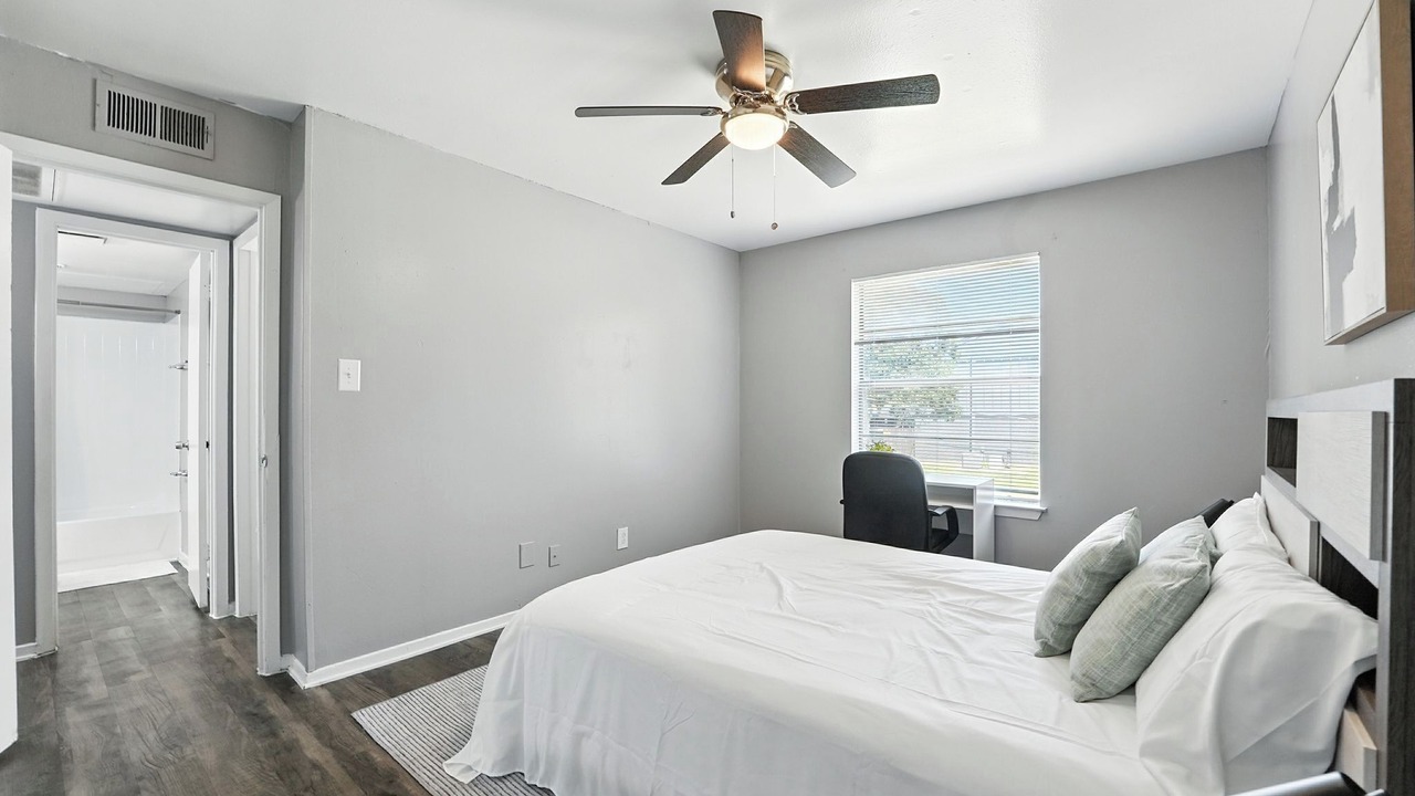 Photo of Bedroom in Southridge
