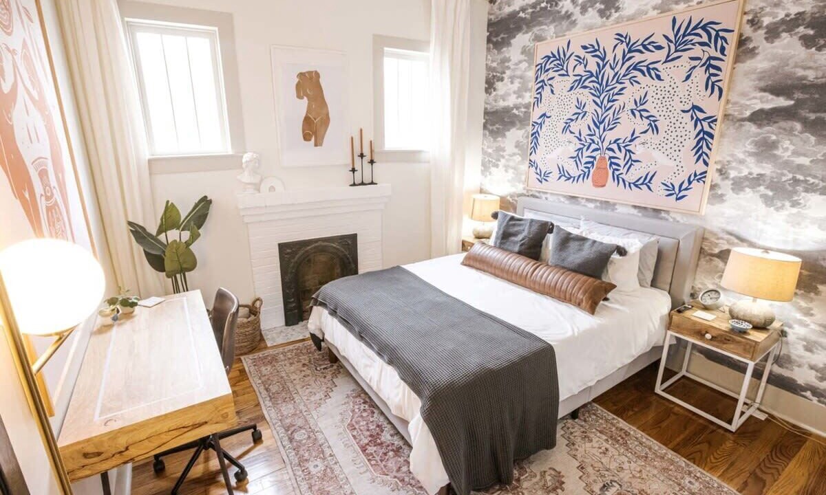 Photo of Bedroom in Downtown