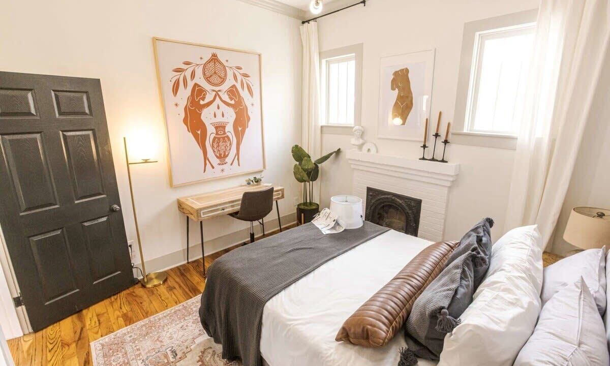 Photo of Bedroom in Downtown