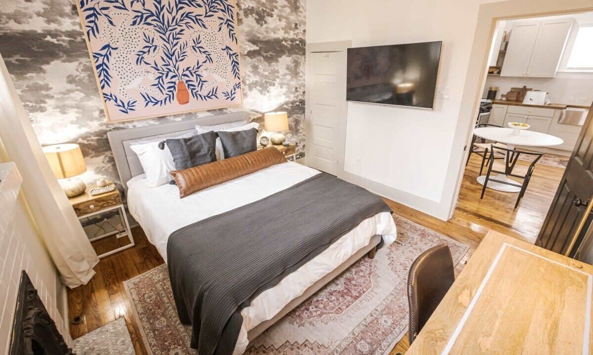 Photo of Bedroom in Downtown