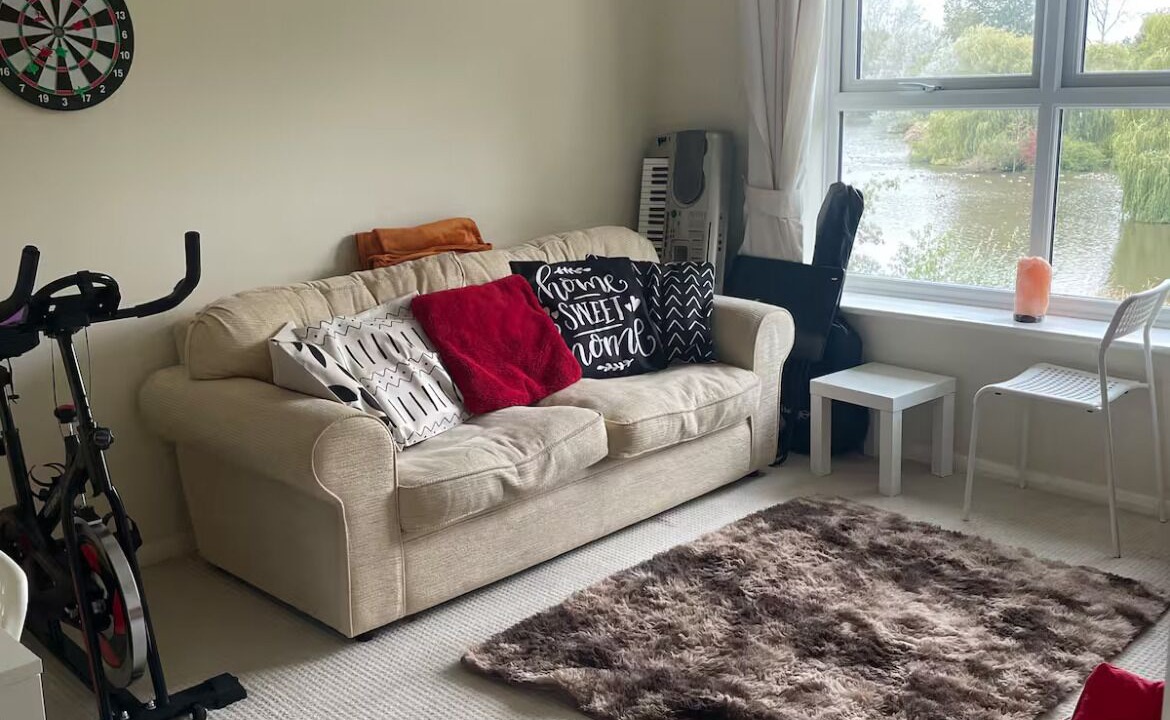 Photo of Livingroom in Aylesbury