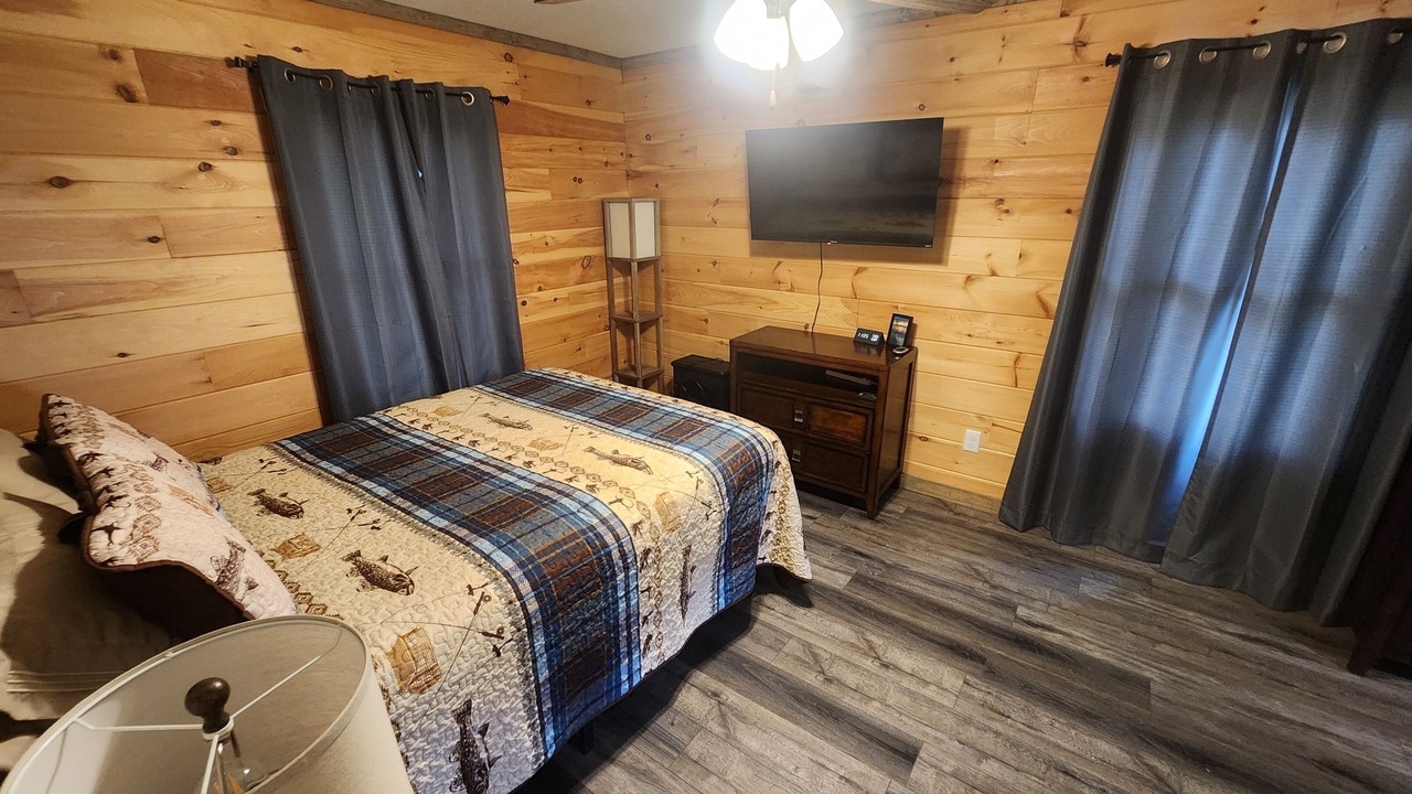 Photo of Bedroom in Heber Springs